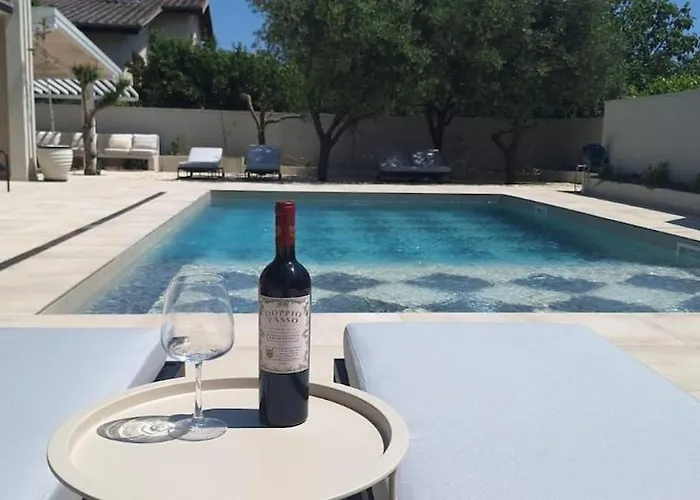 Willa Casa Estilo Deco