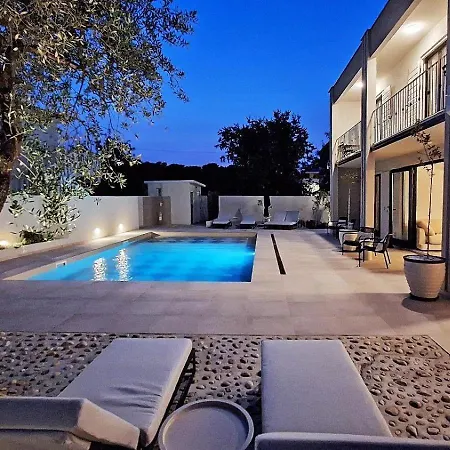 Casa Estilo Deco * Biograd Na Moru