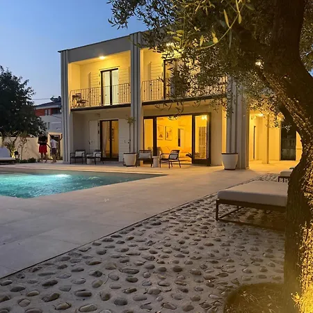 Casa Estilo Deco Villa Biograd Na Moru