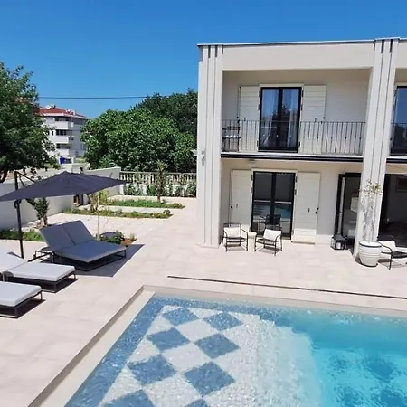 Villa Casa Estilo Deco