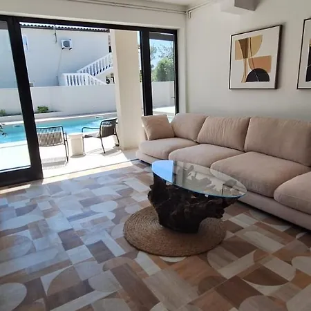 Villa Casa Estilo Deco