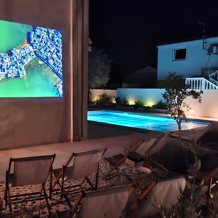 Vila Casa Estilo Deco - Luxury With Saltwater Pool