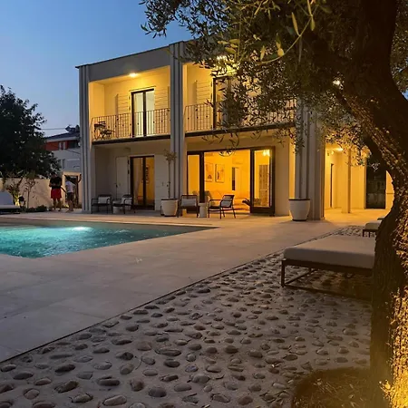 Vila Casa Estilo Deco - Luxury With Saltwater Pool