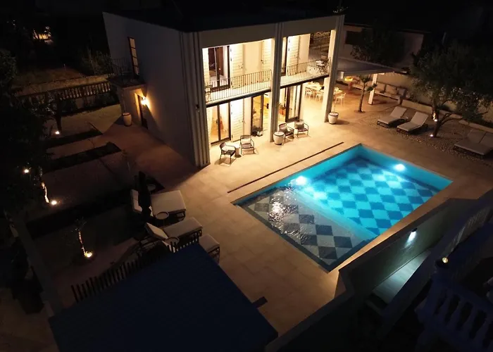 Casa Estilo Deco Villa